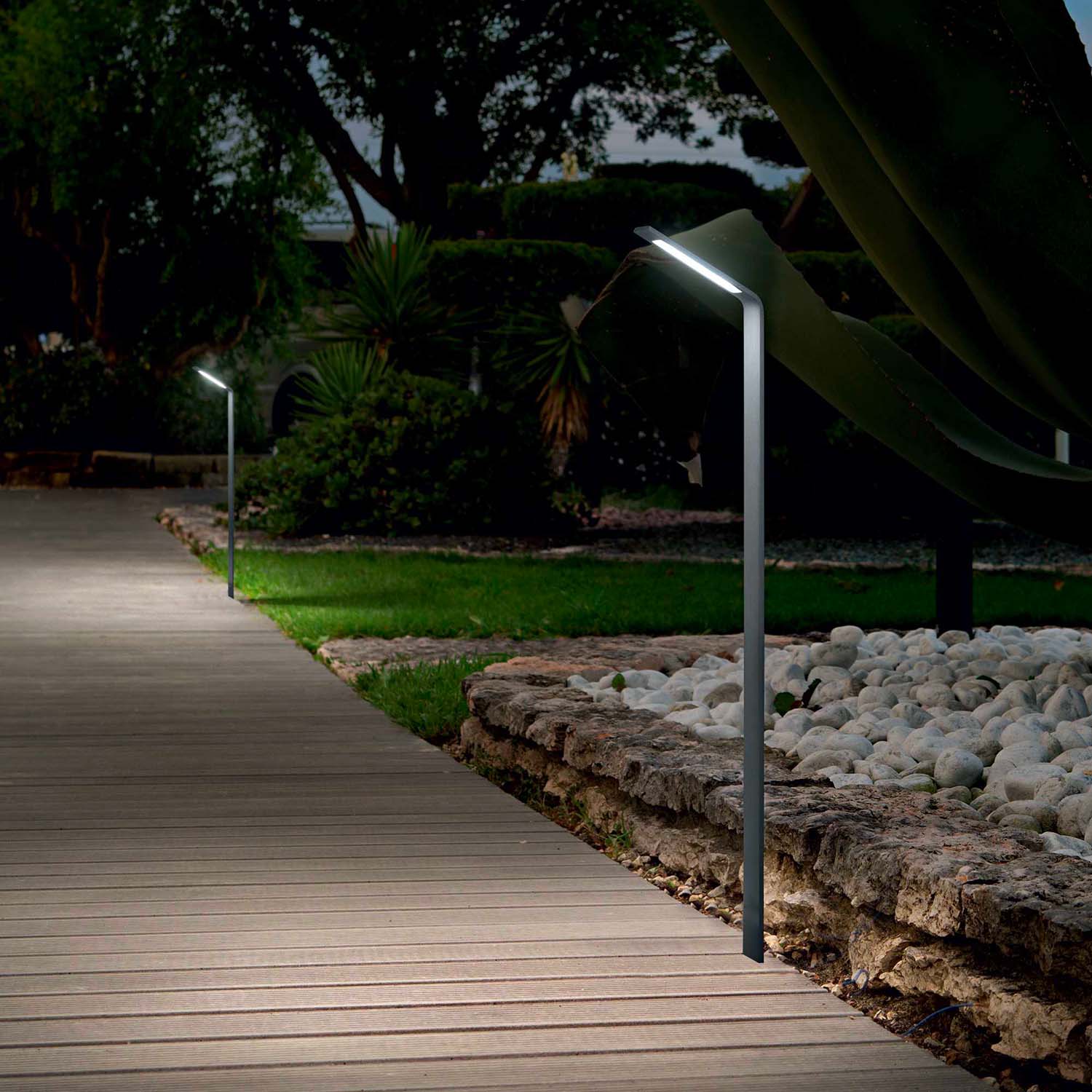 AGOS - Designer bollard light for garden