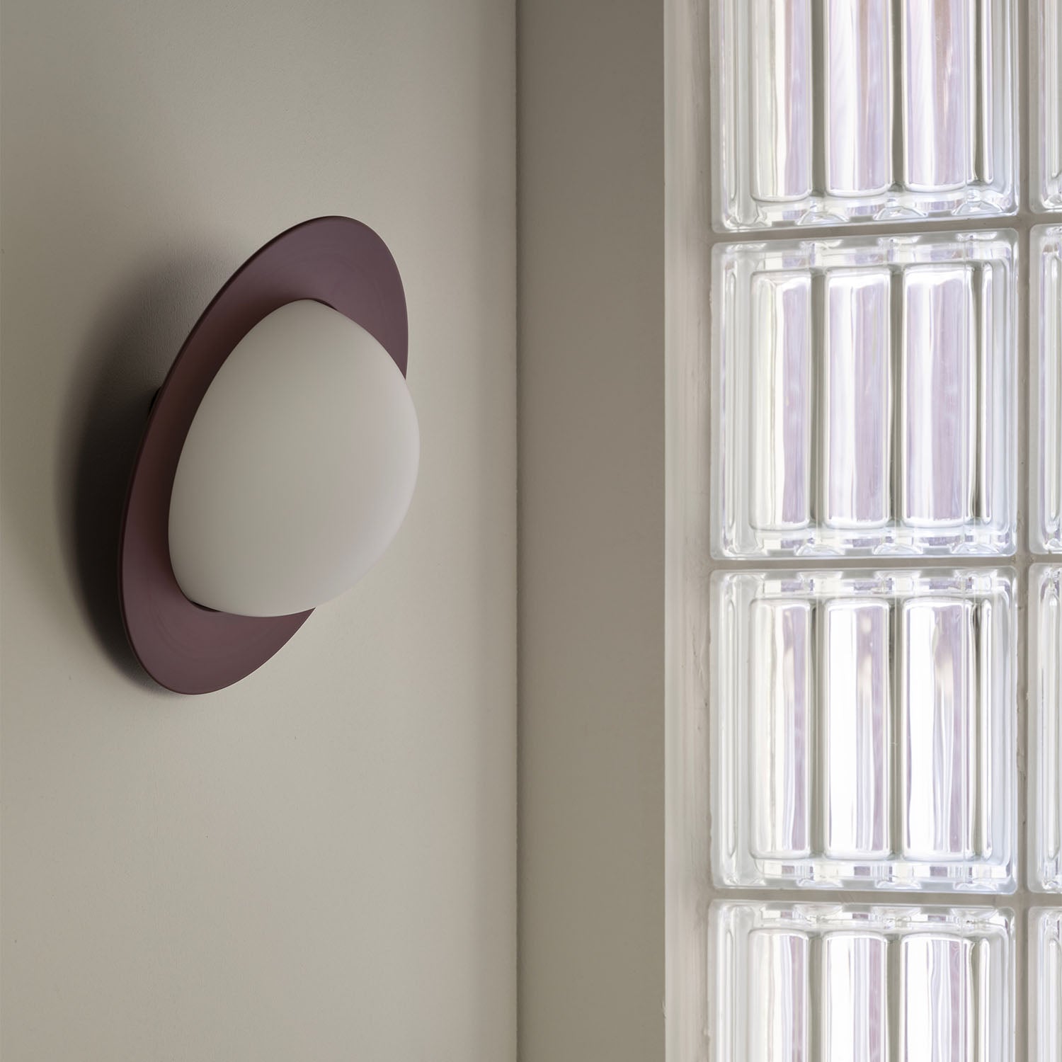 ALLEY - Design and colored disc wall light