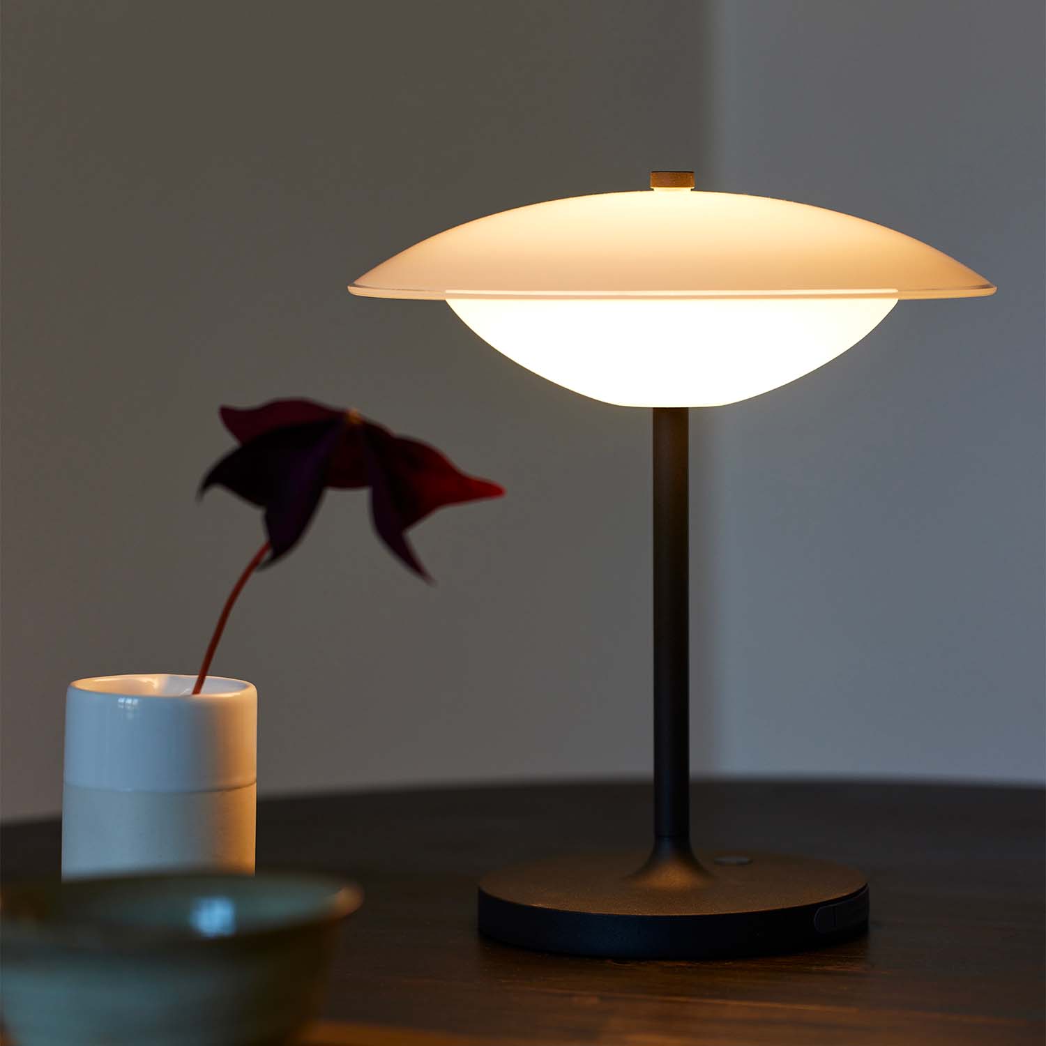 BARONI MOVE - Wireless designer nomadic table lamp