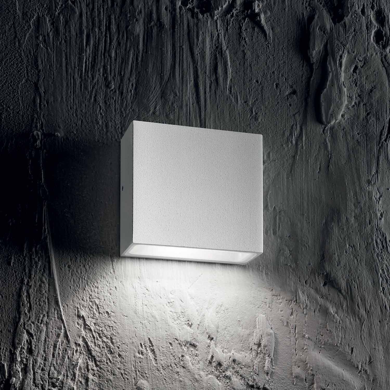 TETRIS - IP44 waterproof square wall light for outdoors