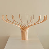 TJINT - Tree-shaped table lamp in natural wood
