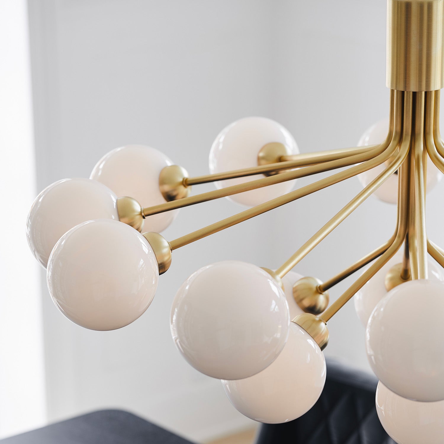 APIALES Opal - Chandelier with art deco glass globes