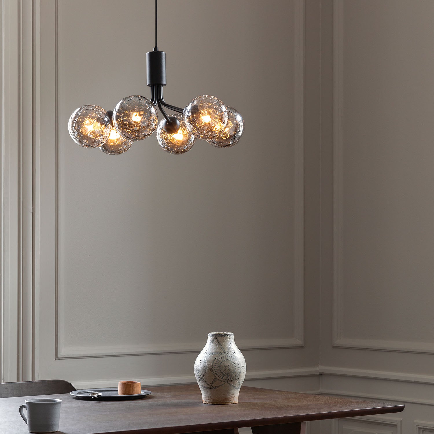 APIALES Optic - Black or gold chandelier with glass globes