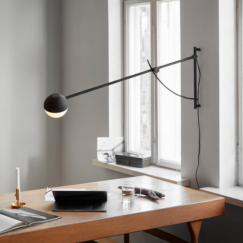 BALANCER - Design and contemporary black wall light for office