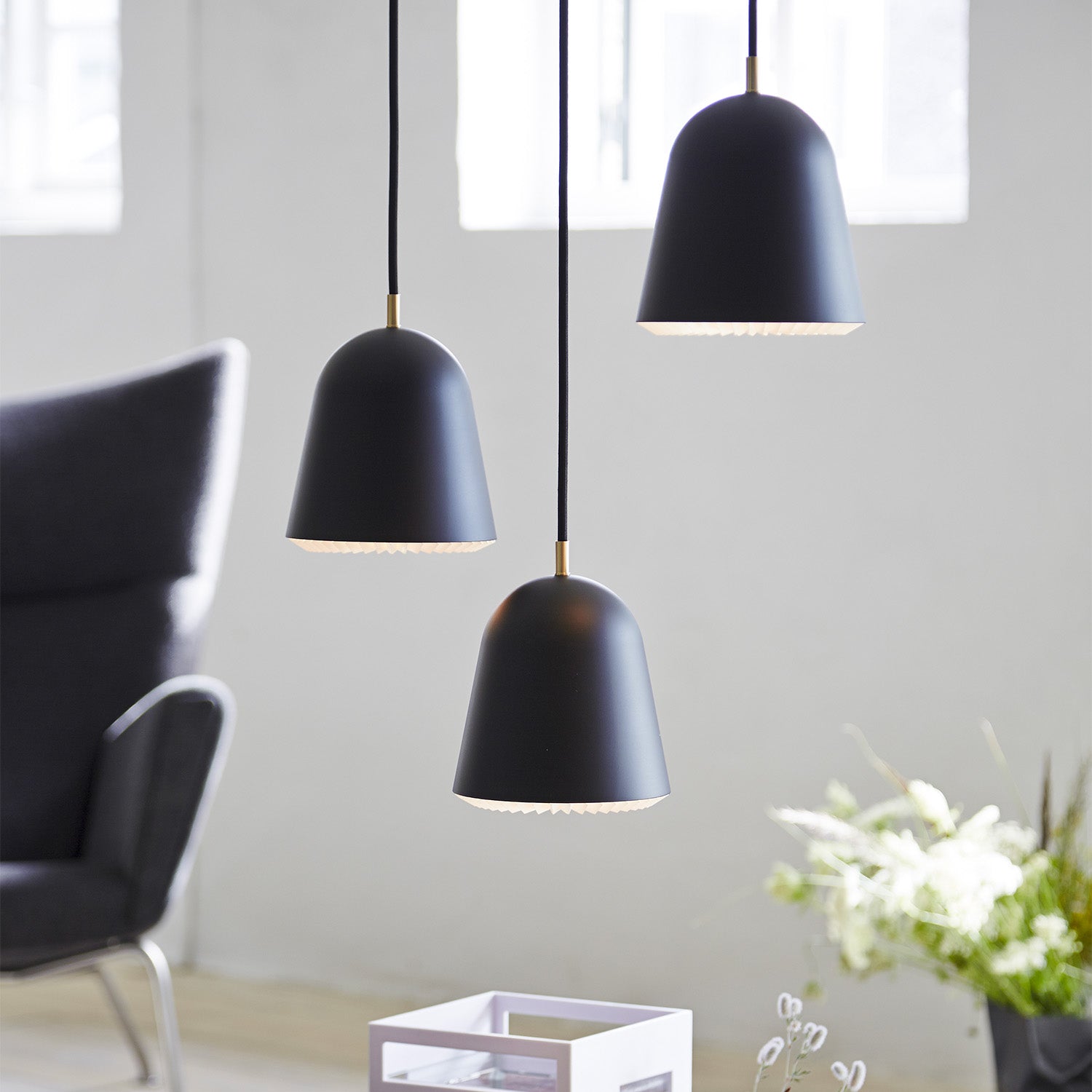 CACHÉ - Designer black pendant light for modern bedroom