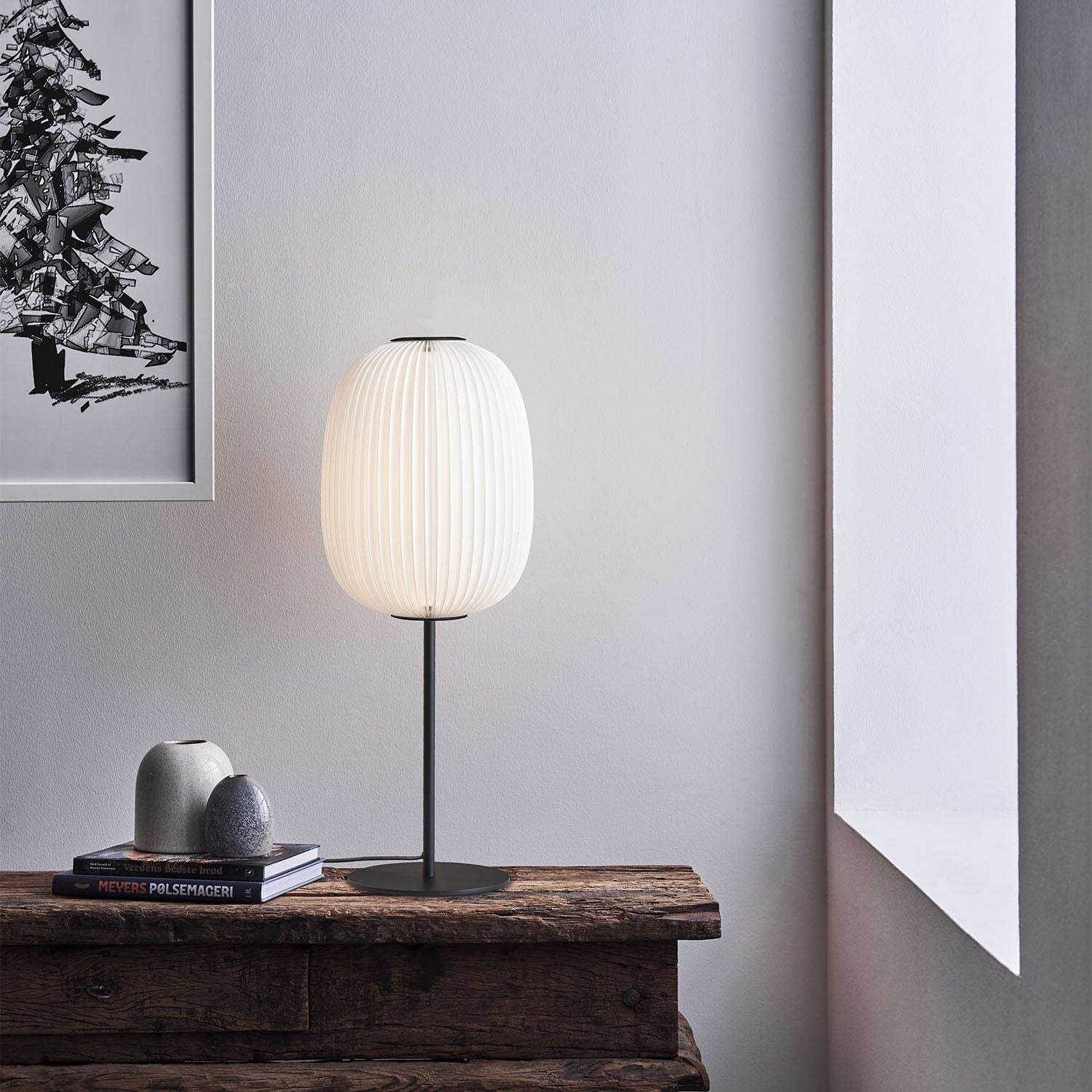 LAMELLA - Table lamp made by hand in pleated paper