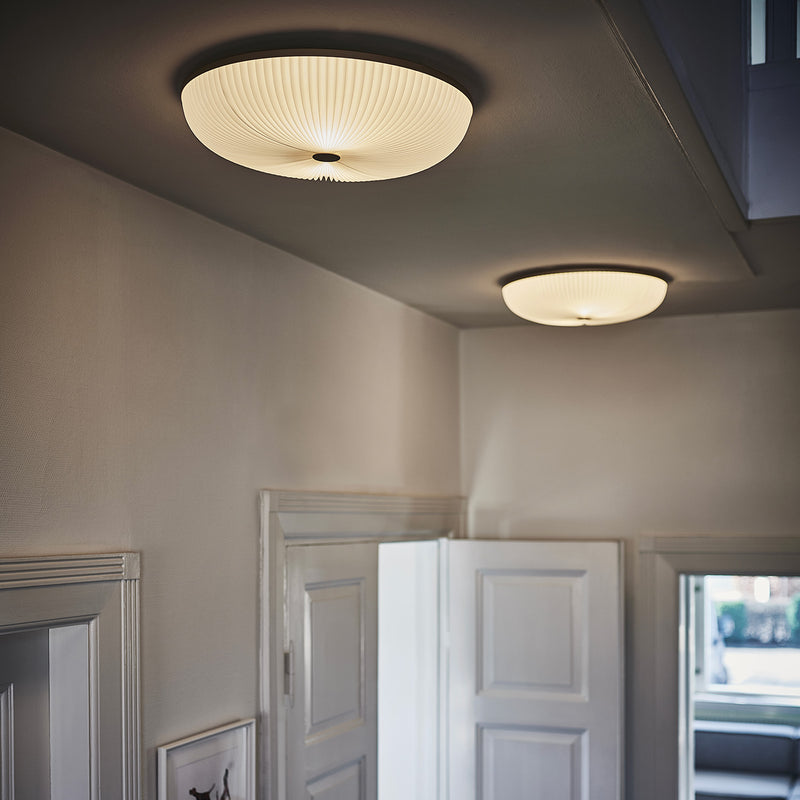 LAMELLA - Handmade ceiling lamp in white pleated paper