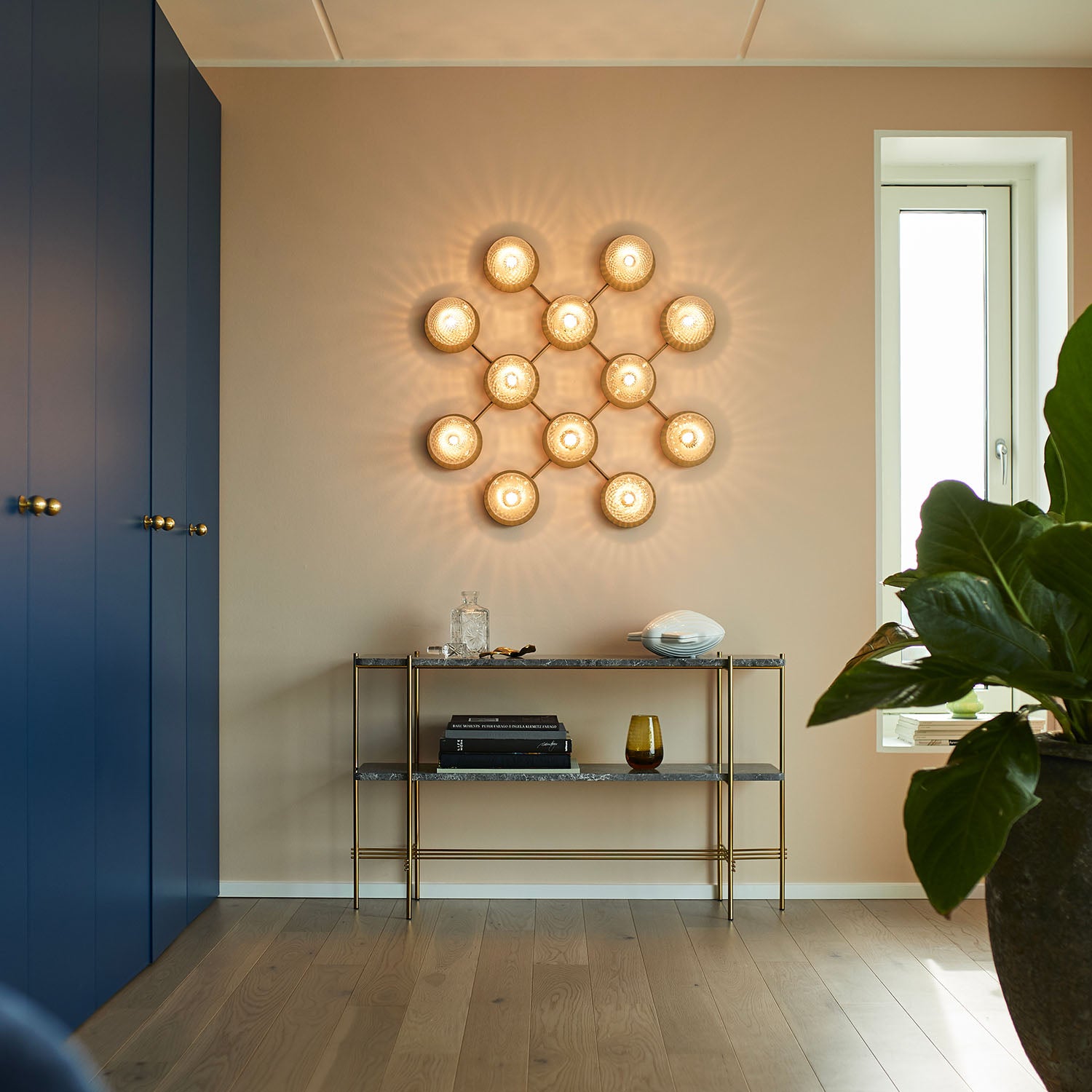 LIILA 12 Wall - Elegant luxury designer wall lamp