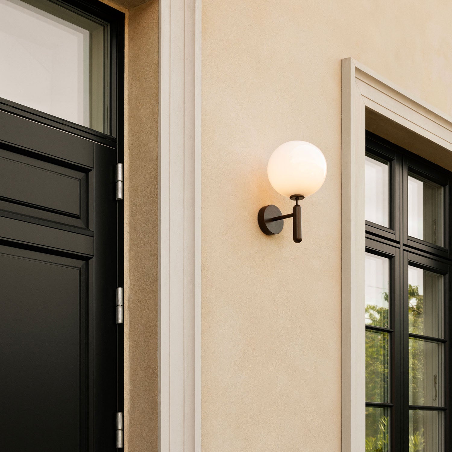 MIIRA Opal Wall Outdoor - Premium stylish outdoor wall light