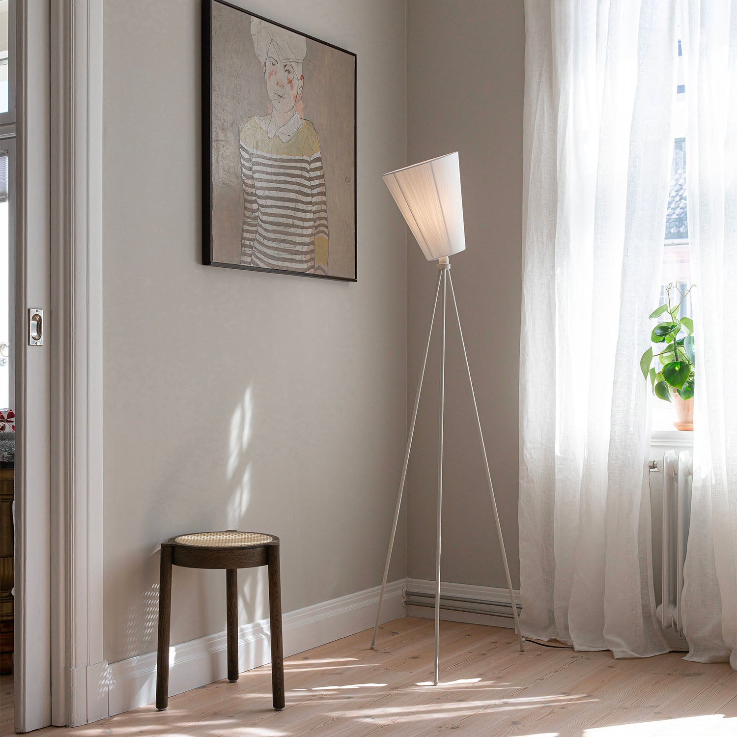 OSLO WOOD - Tripod floor lamp, vintage fabric lampshade