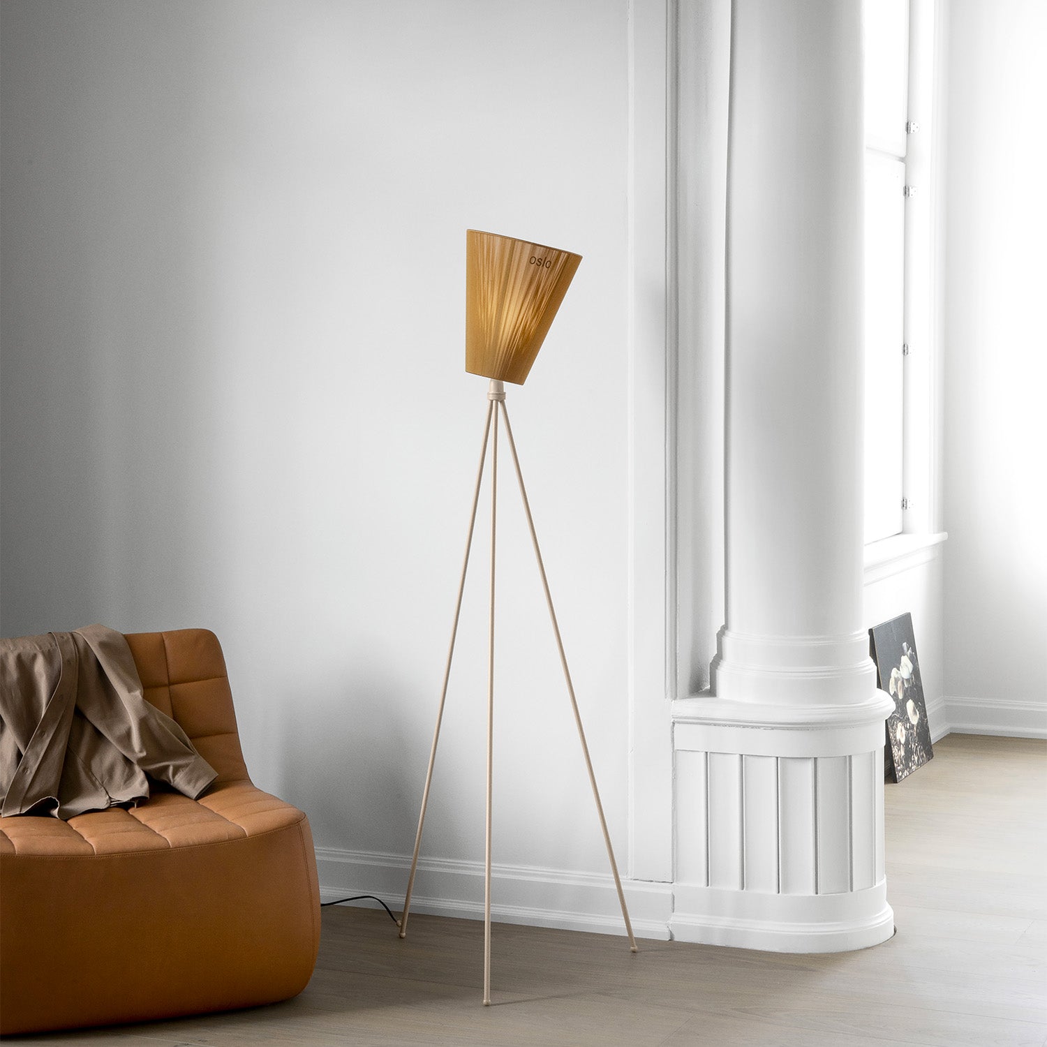 OSLO WOOD - Tripod floor lamp, vintage fabric lampshade