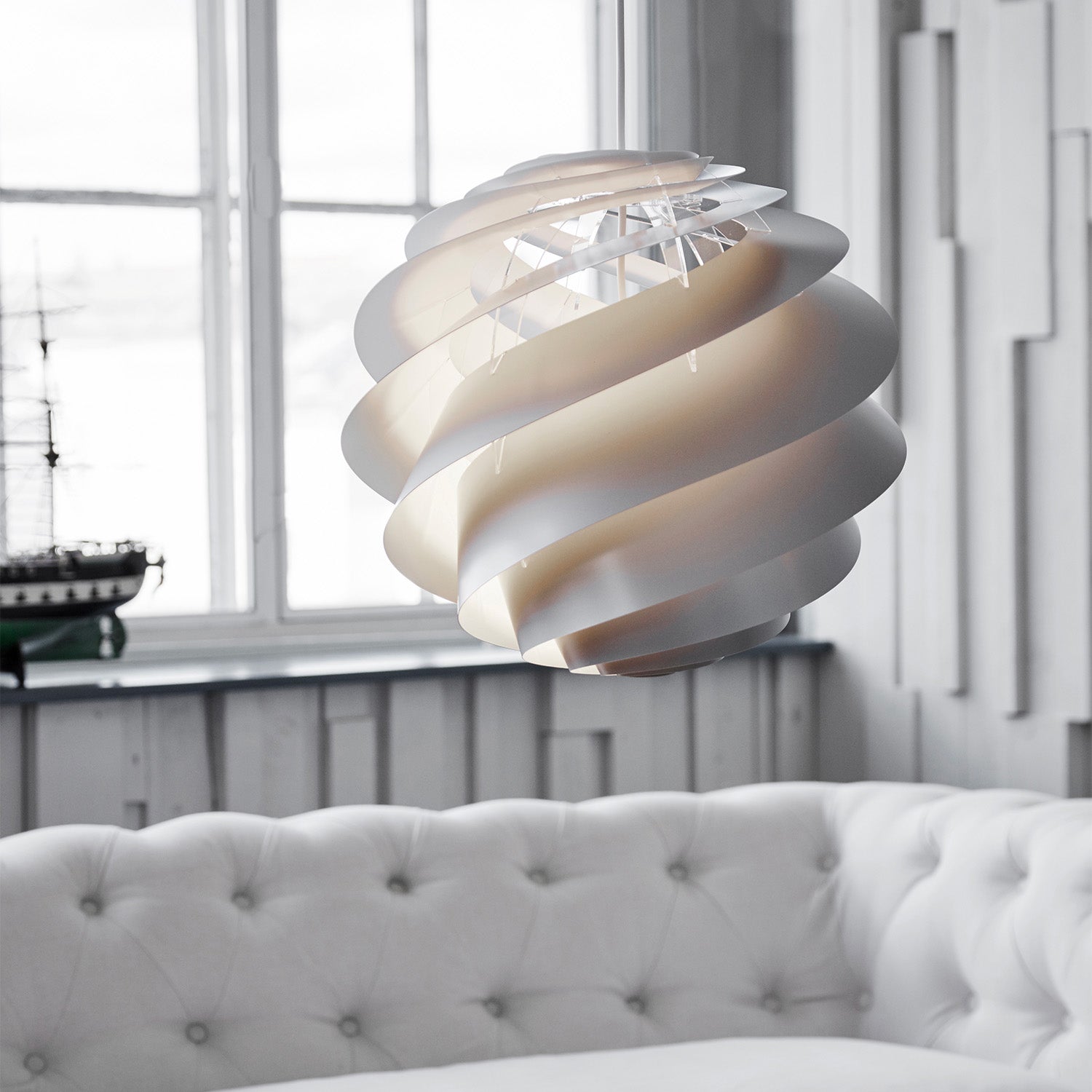 SWIRL 3 - Suspension spirale blanc ou cuivre, création designer